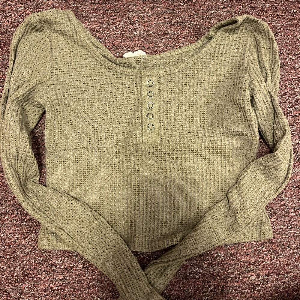 women’s cropped shirt